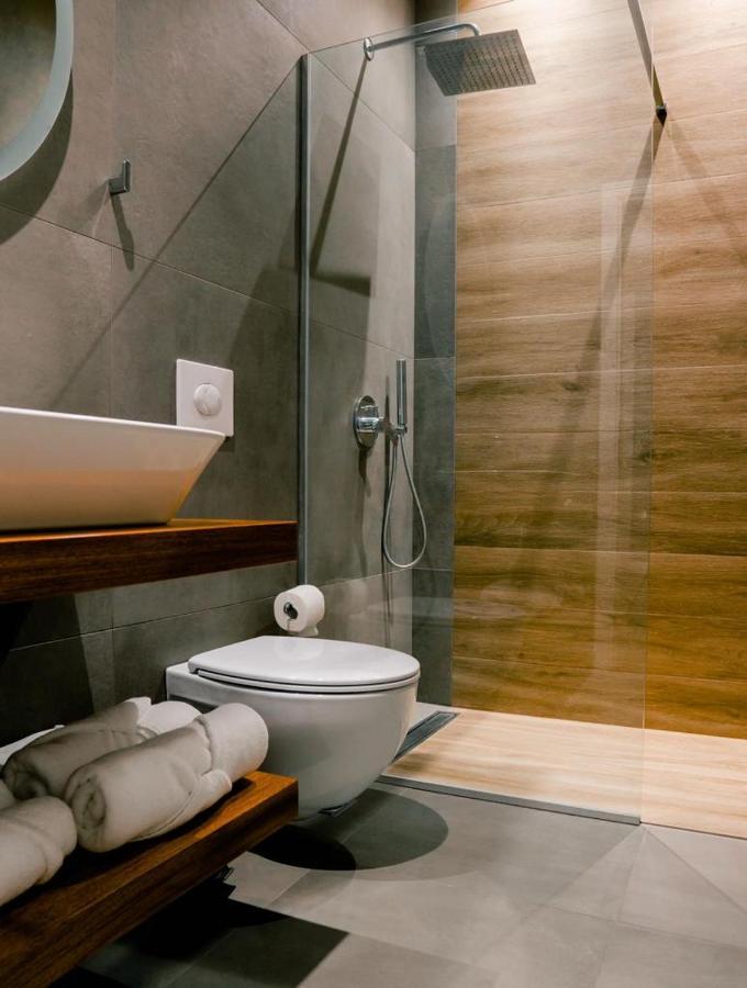 Novi'S Luxury Apartment 1 Gjirokaster Exterior photo